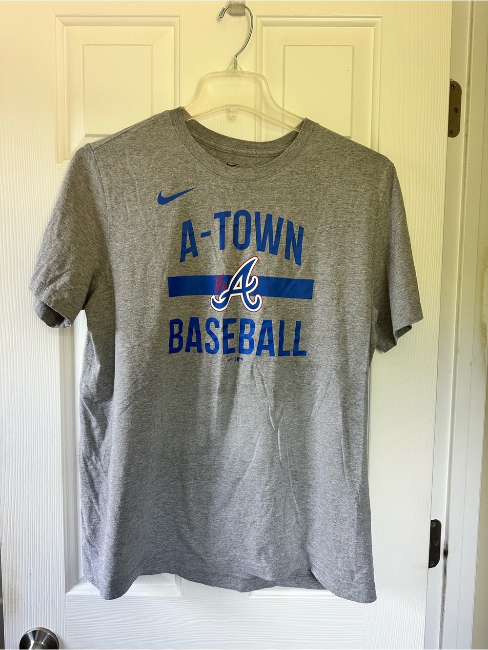 Nike Atlanta Braves Baseball Gray T-Shirt Short Sleeve Mens Large A Town
